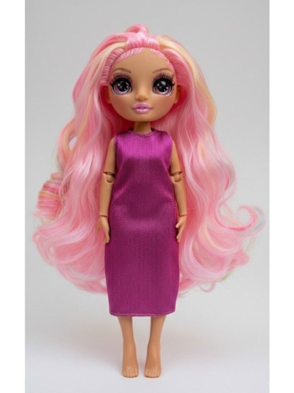 Rainbow High Junior High Kia Hart - Special Edition Pink Dress - 9" Doll 590781